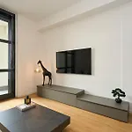 Luxury Design Loft - 20 Minutes From Duomo-navigli דירה *
