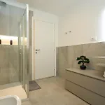 דירה Luxury Design Loft - 20 Minutes From Duomo-navigli מילאנו