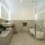 Luxury Design Loft - 20 Minutes From Duomo-navigli דירה מילאנו