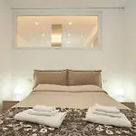 Luxury Design Loft - 20 Minutes From Duomo-navigli