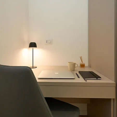 Luxury Design Loft - 20 Minutes From Duomo-navigli דירה מילאנו