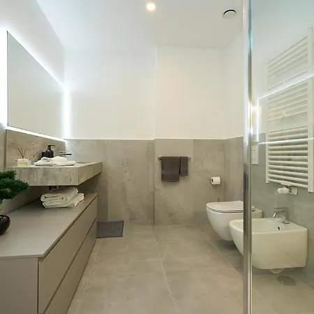 Luxury Design Loft - 20 Minutes From Duomo-navigli アパート ミラノ